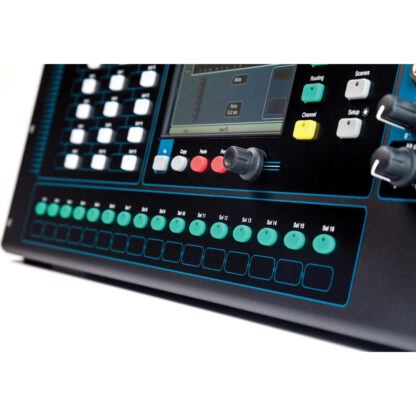 Allen & Heath Qu-PAC  Rack-mountable Compact Digital Mixer - Image 3